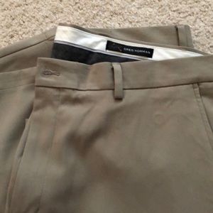 EUC Greg Norman Classic Pro-fit pants
